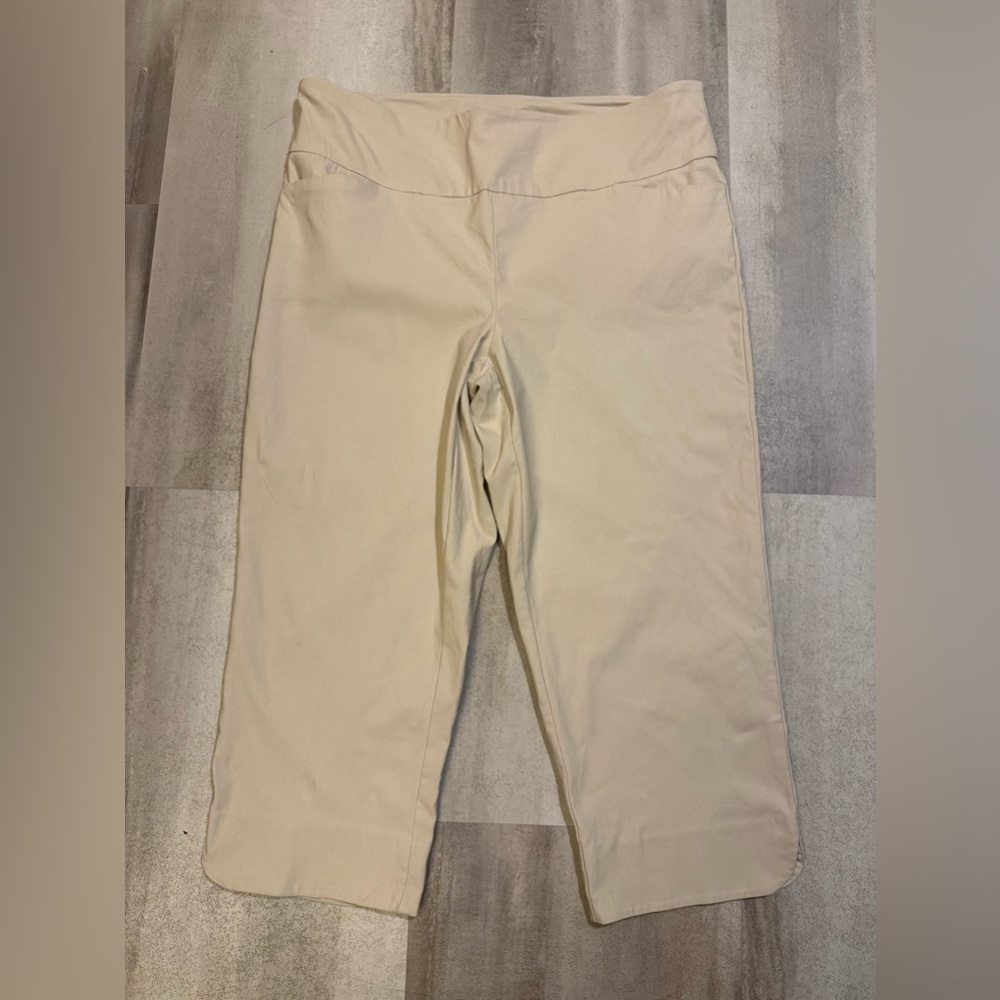 Women's Cream Capris - Picture 2 of 9